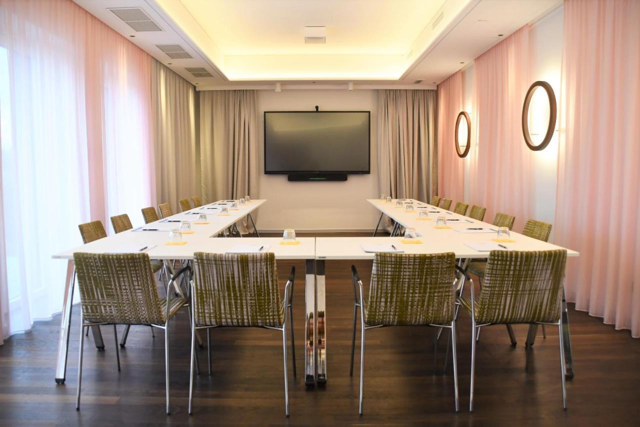 Hotel Le Parc Βίνερ Νόιστατ Εξωτερικό φωτογραφία